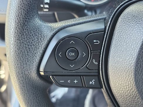 Used 2019 Toyota RAV4 LE image 29