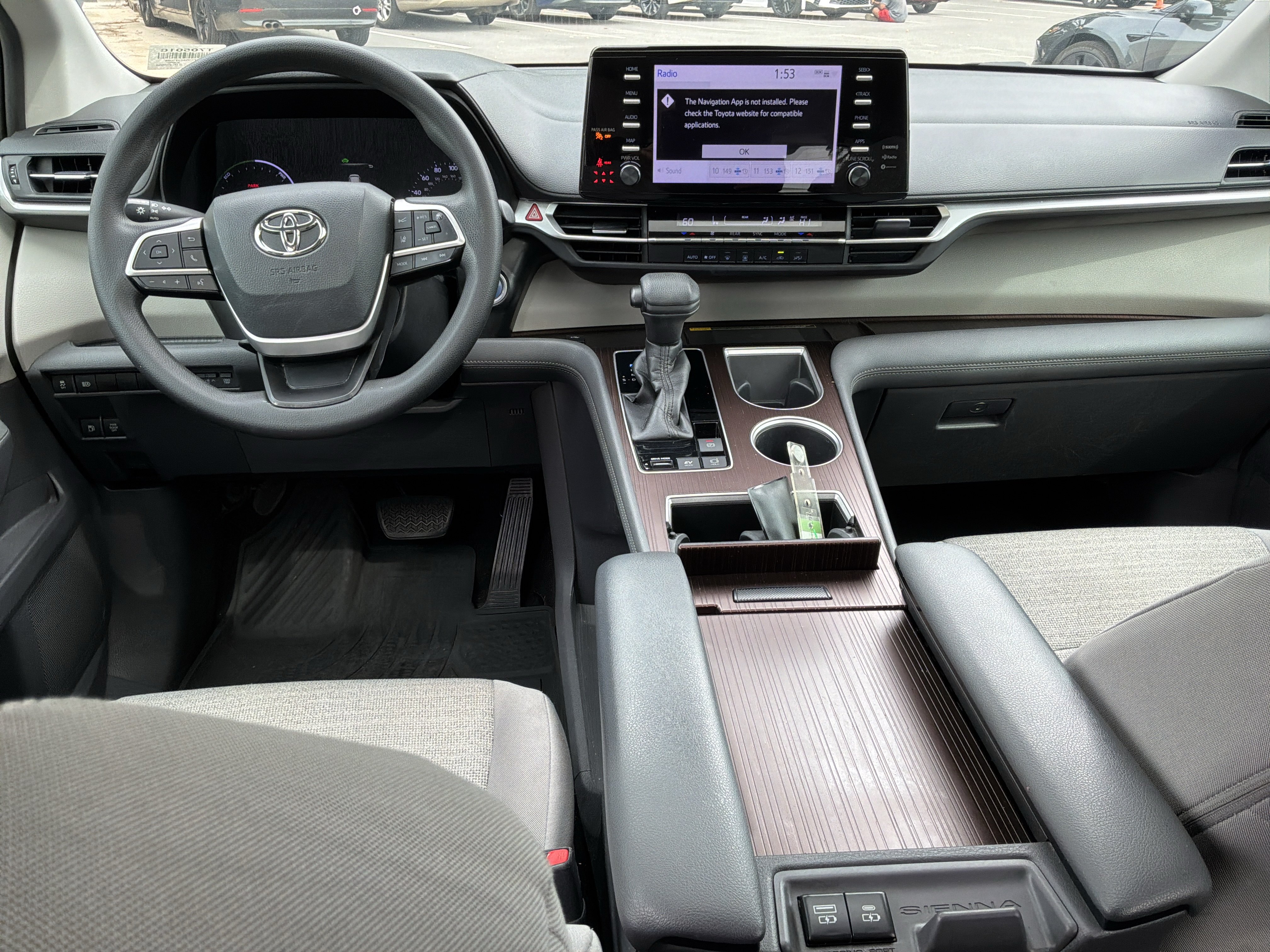 Used 2021 Toyota Sienna LE w/ LE Plus Package AWD/4WD image 29