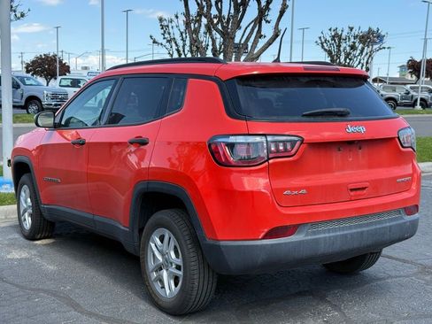 Used 2018 Jeep Compass Sport AWD/4WD image 5