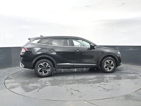 Used 2024 Kia Sportage LX image 6