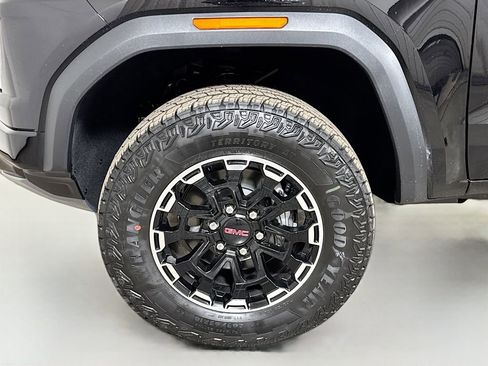 New 2026 GMC Canyon AT4 w/ AT4 Premium Package image 19