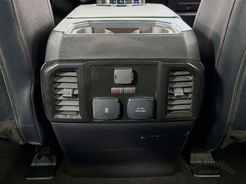 Used 2019 Ford F150 Lariat w/ Equipment Group 502A Luxury AWD/4WD image 31