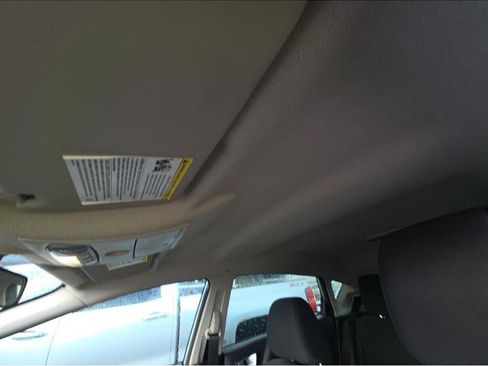 Used 2015 Ford Fiesta SE image 14