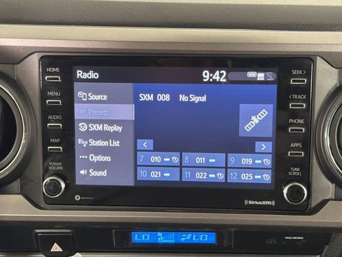 Used 2021 Toyota Tacoma SR5 RWD image 28