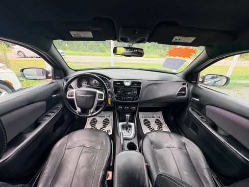 Used 2014 Chrysler 200 Limited FWD image 12