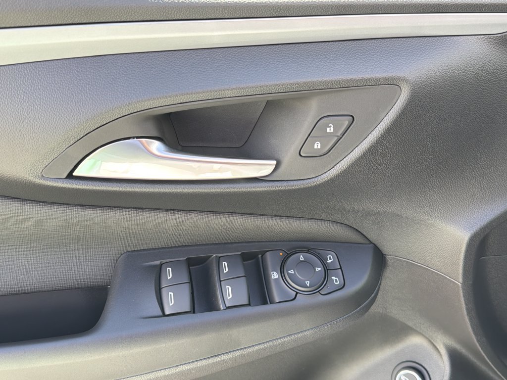 New 2026 Buick Envista Sport Touring w/ Convenience I Package FWD image 21