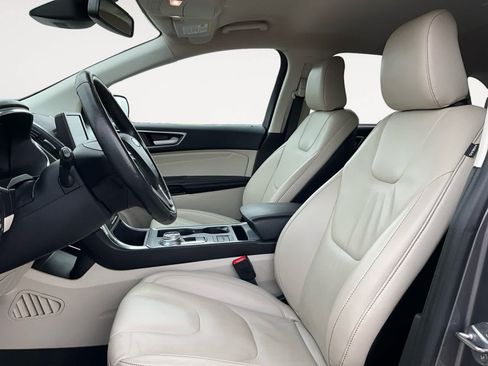 Used 2021 Ford Edge Titanium w/ Cargo Accessory Package FWD image 9