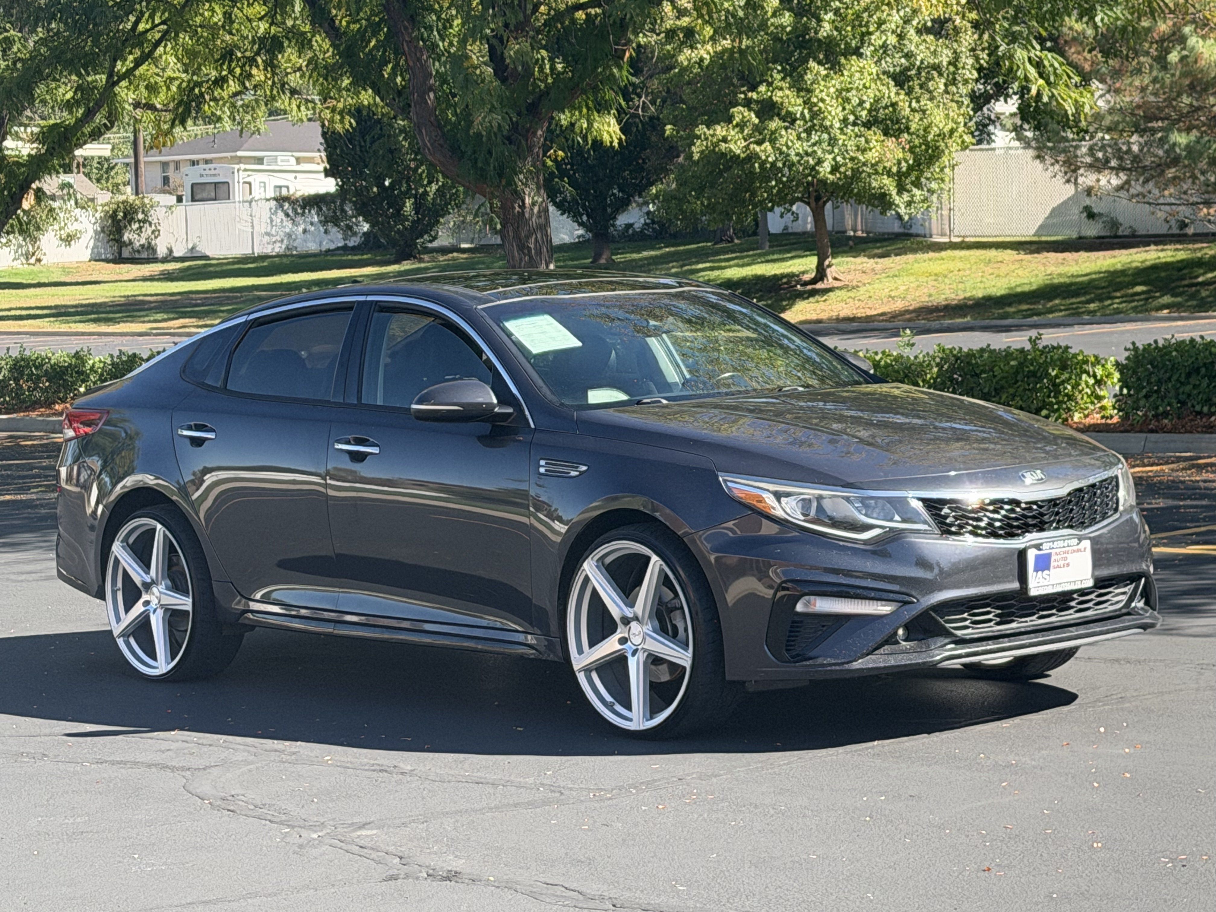 Used 2019 Kia Optima S w/ S Panoramic Sunroof Package FWD image 9