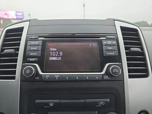 Used 2016 Nissan Frontier Desert Runner image 26