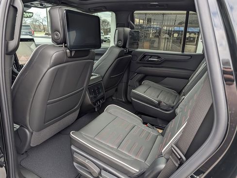 New 2026 GMC Yukon AT4 Ultimate image 26