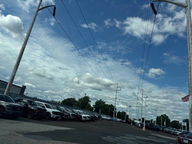 Used 2020 Ford Escape SE FWD image 17