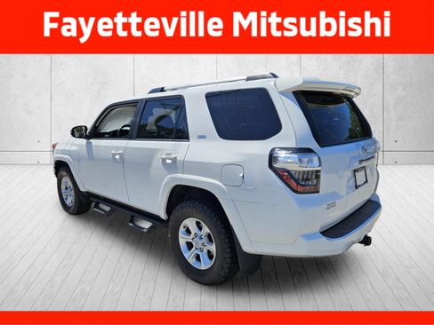 Used 2024 Toyota 4Runner SR5 Premium w/ Moonroof Package AWD/4WD image 5