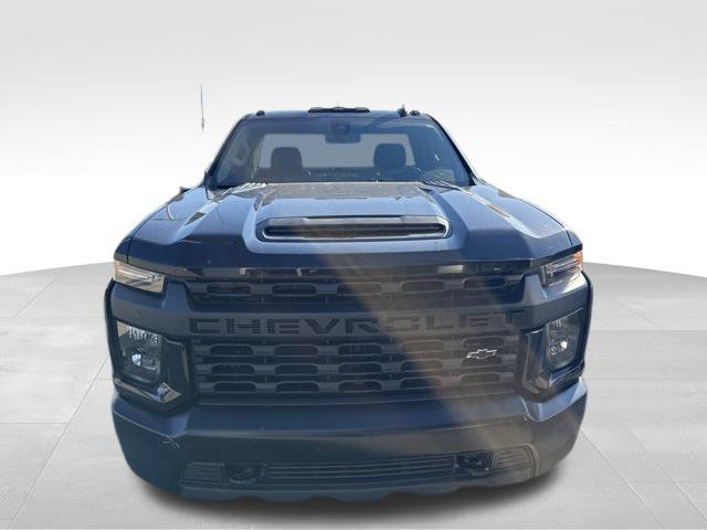 Used 2022 Chevrolet Silverado 3500 W/T w/ WT Convenience Package AWD/4WD image 2