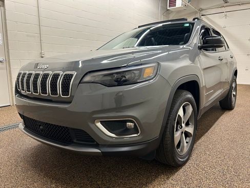 Used 2022 Jeep Cherokee Limited image 5