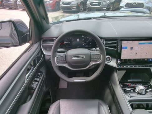 New 2026 Jeep Grand Wagoneer Limited AWD/4WD image 7