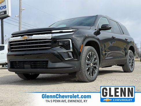 New 2026 Chevrolet Traverse LT image 1