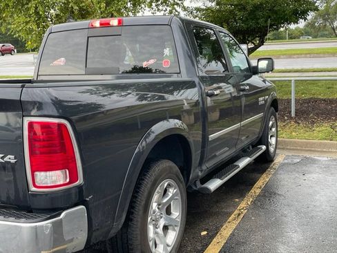 Used 2018 RAM 1500 Laramie w/ Convenience Group AWD/4WD image 7