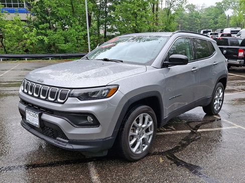 Certified 2022 Jeep Compass Latitude w/ Sun and Sound Group image 3