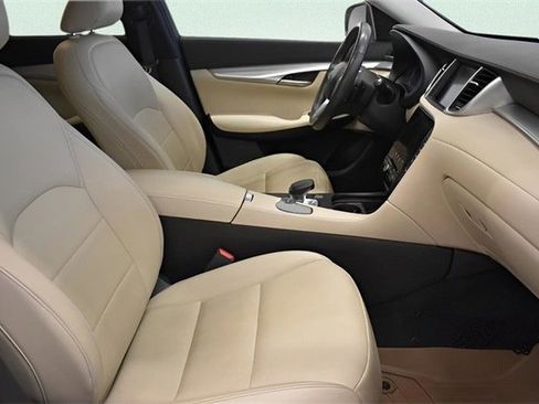 Used 2020 INFINITI QX50 Luxe w/ Cargo Package image 21
