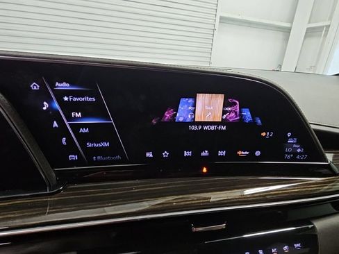 Used 2022 Cadillac Escalade Premium Luxury w/ Performance Package AWD/4WD image 14