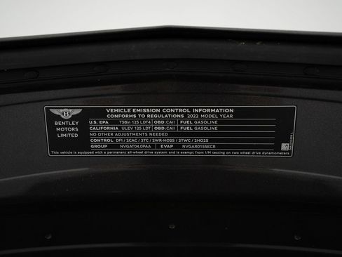 Used 2022 Bentley Bentayga image 60