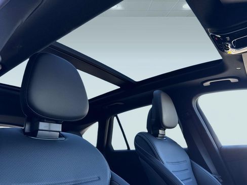 Certified 2025 Mercedes-Benz GLC 350e 4MATIC image 26