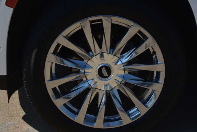 Used 2021 Cadillac Escalade ESV Premium Luxury RWD image 11