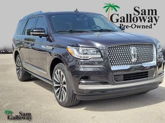 Certified 2024 Lincoln Navigator Reserve AWD/4WD video 1