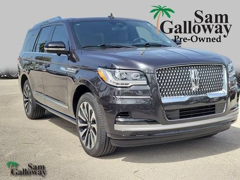 Certified 2024 Lincoln Navigator Reserve AWD/4WD image 1