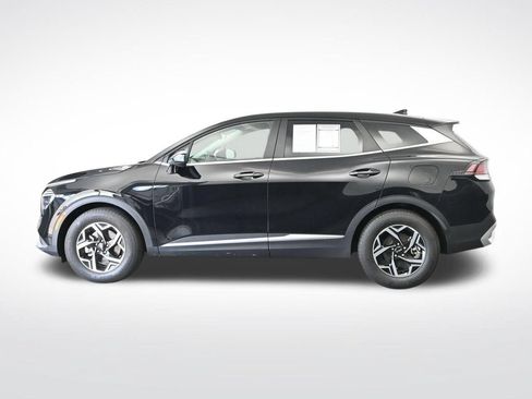 Used 2025 Kia Sportage LX FWD image 9