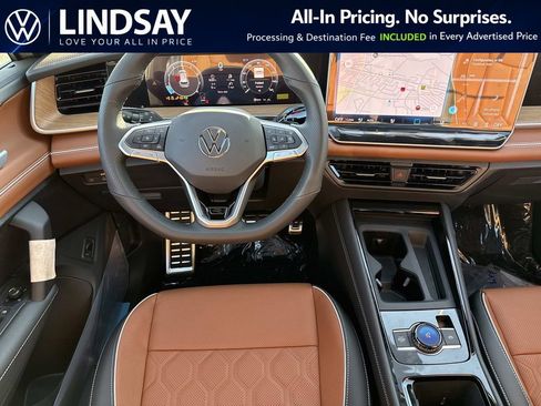 New 2026 Volkswagen Tiguan SEL R-Line AWD/4WD image 12