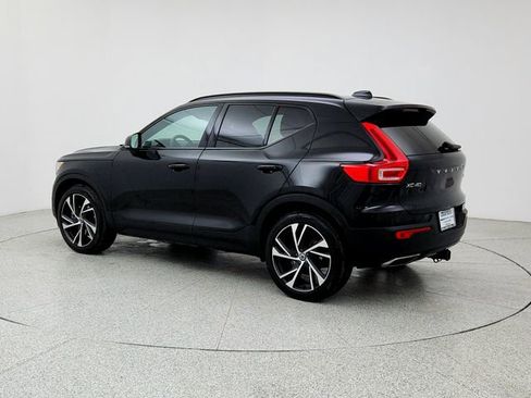 Used 2019 Volvo XC40 T5 R-Design image 7