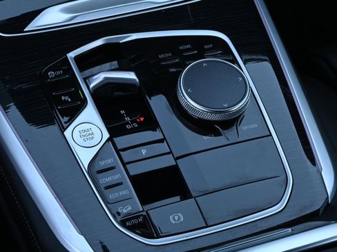 Certified 2024 BMW X5 xDrive40i w/ M Sport Package image 37