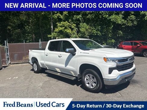 Used 2025 Chevrolet Silverado 1500 LT w/ Convenience Package II AWD/4WD image 4