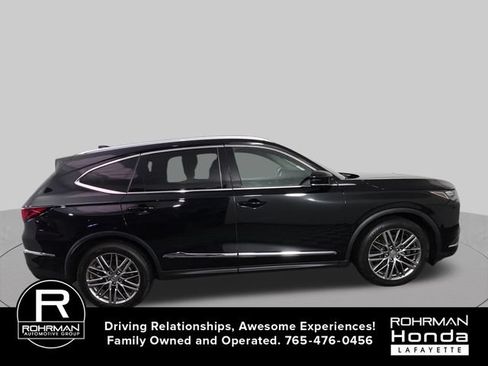 Used 2023 Acura MDX SH-AWD w/ Advance Package image 9