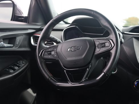 Used 2022 Chevrolet TrailBlazer RS FWD image 7