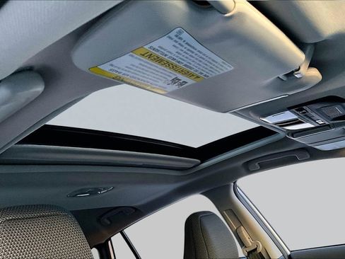 Used 2024 Subaru Crosstrek 2.0i Premium image 25