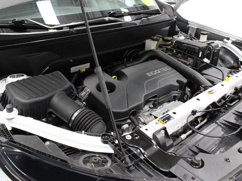 Used 2020 GMC Terrain SLE w/ Elevation Edition FWD image 15