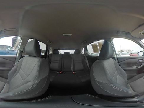 Used 2025 Nissan Rogue SV AWD/4WD image 44