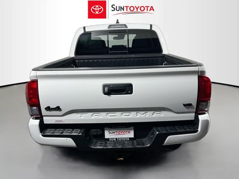 Used 2023 Toyota Tacoma SR5 w/ Technology Package AWD/4WD image 5
