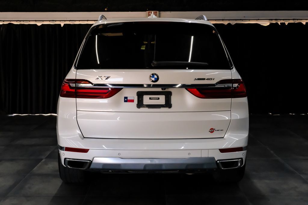 Used 2020 BMW X7 xDrive40i w/ Parking Assistance Package AWD/4WD image 12