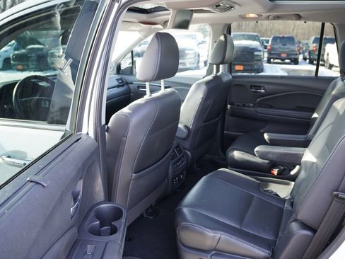 Used 2018 Honda Pilot Elite image 16