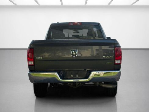 Used 2017 RAM 1500 Classic SLT AWD/4WD image 4