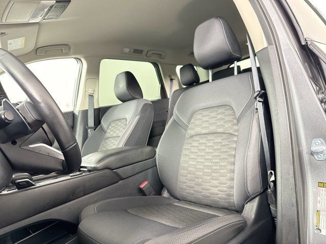 Used 2025 Nissan Pathfinder SV AWD/4WD image 19