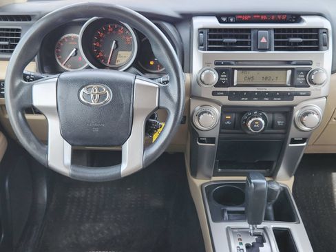 Used 2011 Toyota 4Runner SR5 AWD/4WD image 27