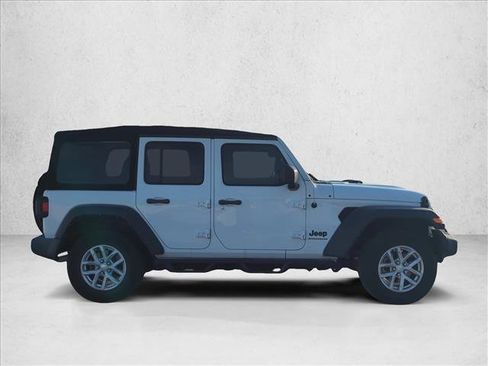 Used 2023 Jeep Wrangler Unlimited Sport AWD/4WD image 4
