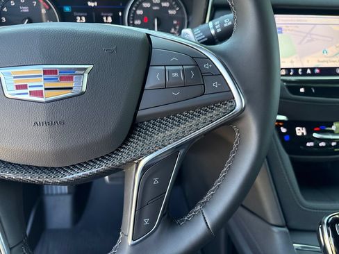 New 2026 Cadillac XT5 Sportv w/ LPO, Floor Liner Package AWD/4WD image 20