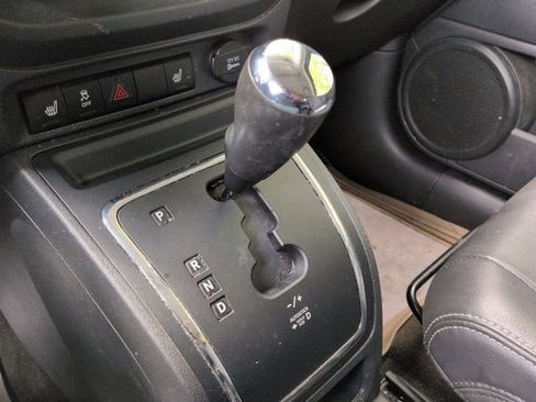 Used 2015 Jeep Patriot High Altitude FWD image 19