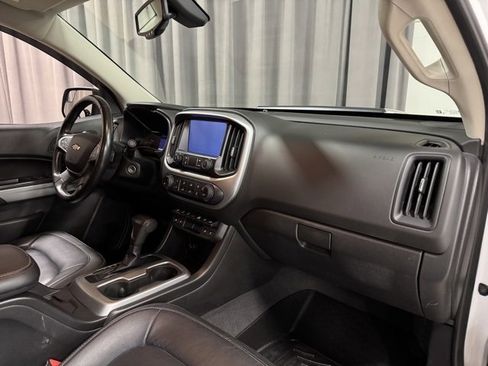 Used 2019 Chevrolet Colorado ZR2 image 8