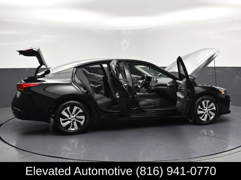 Used 2022 Nissan Altima 2.5 S FWD image 34